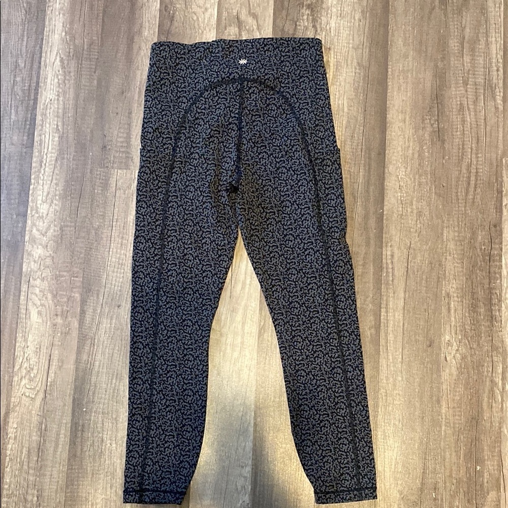 Athleta Ultimate Stash Textured Tight Legging - Picture 4 of 7